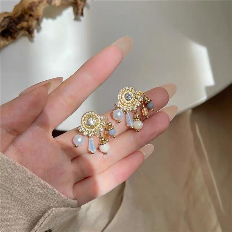 Bông Tai Khuyên Tai Nữ Phong Cách Retro Tua Rua Đẹp Hồng Kông