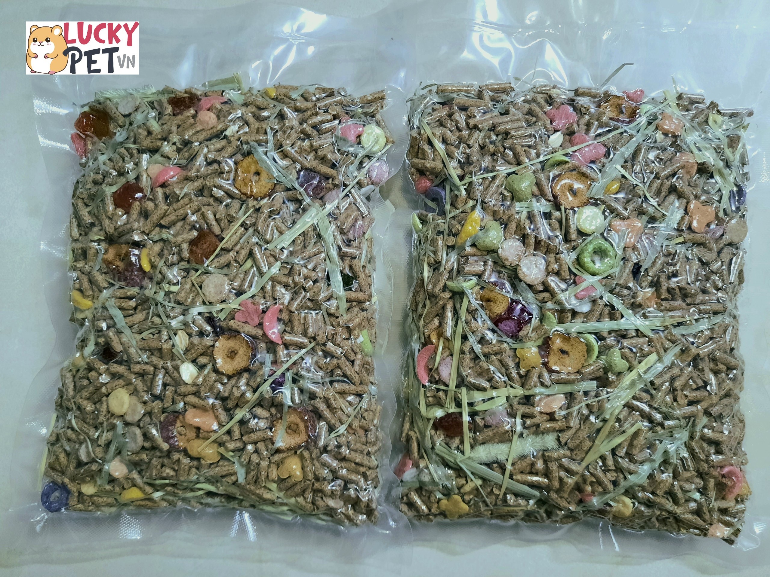 Túi 500 gr thức ăn cho thỏ , bọ ú , chuột lang ... - Mix thảo dược , cỏ Timothy