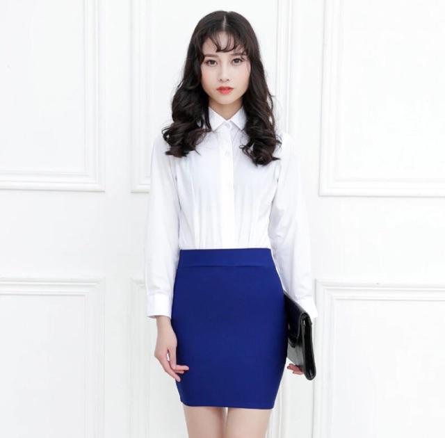 Chân váy ngắn ôm sát
