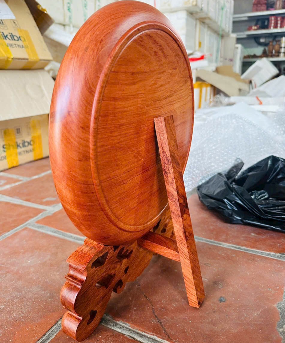 Đĩa điêu khắc chân dung bác hồ bằng gỗ hương đá kt mặt tròn 30×3cm