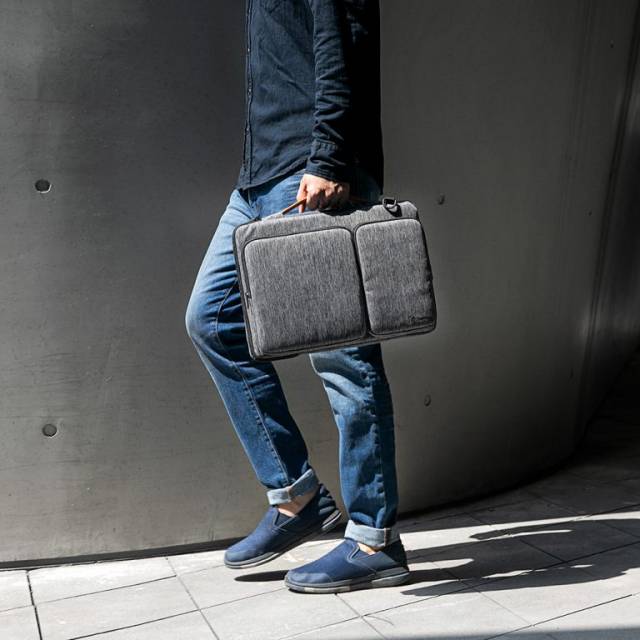 Túi Đeo TomToc (USA) 360* Shoulder Bags MacBook Pro 13'' New/ MacBook Air13'' 2019 Gray- A42-C02G chính hãng
