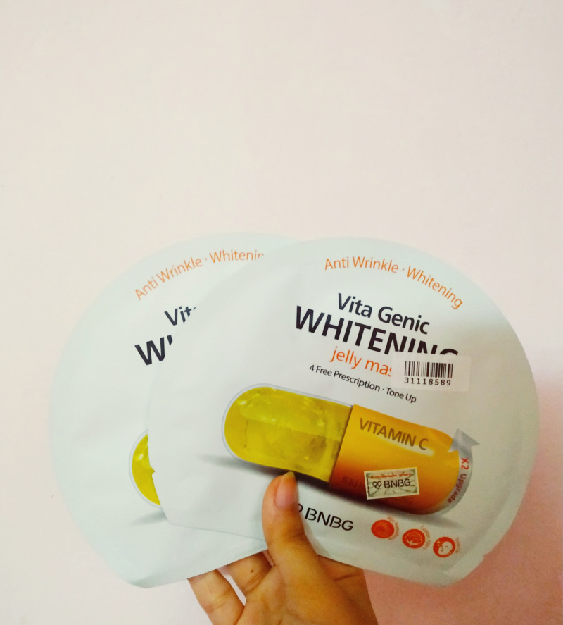 [ 10 miếng ] Mặt nạ giấy dưỡng da , làm trắng BNBG Vita Genic Whitening Jelly Mask 30ml