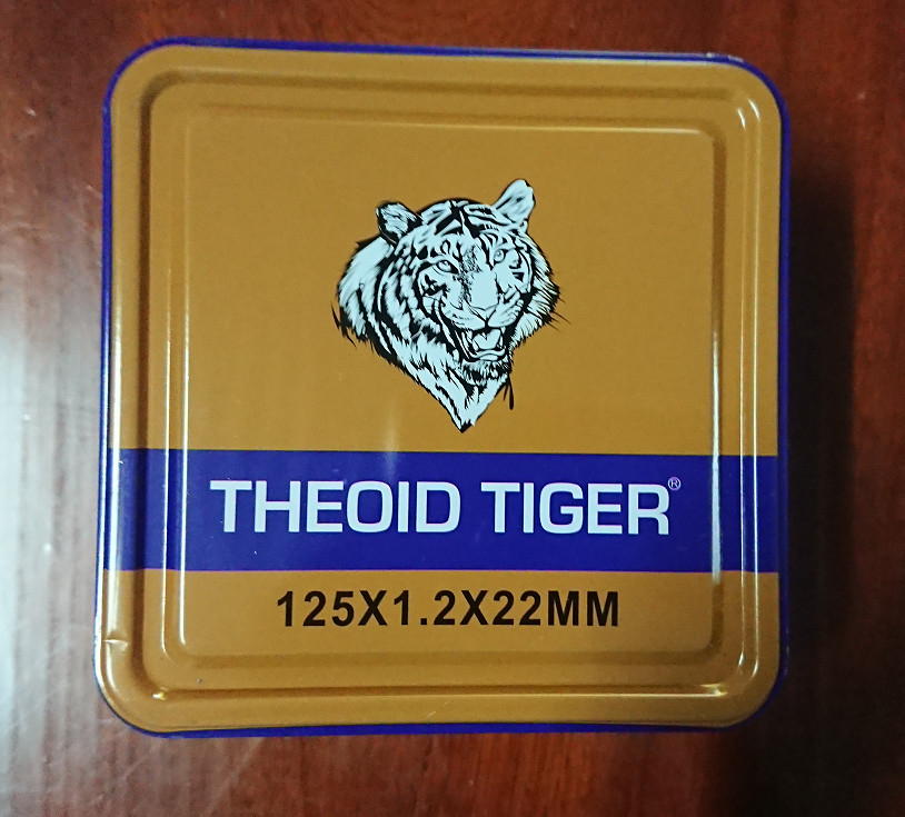 Đá cắt Tiger Xanh 125mm( Hộp kim loại 50 viên)