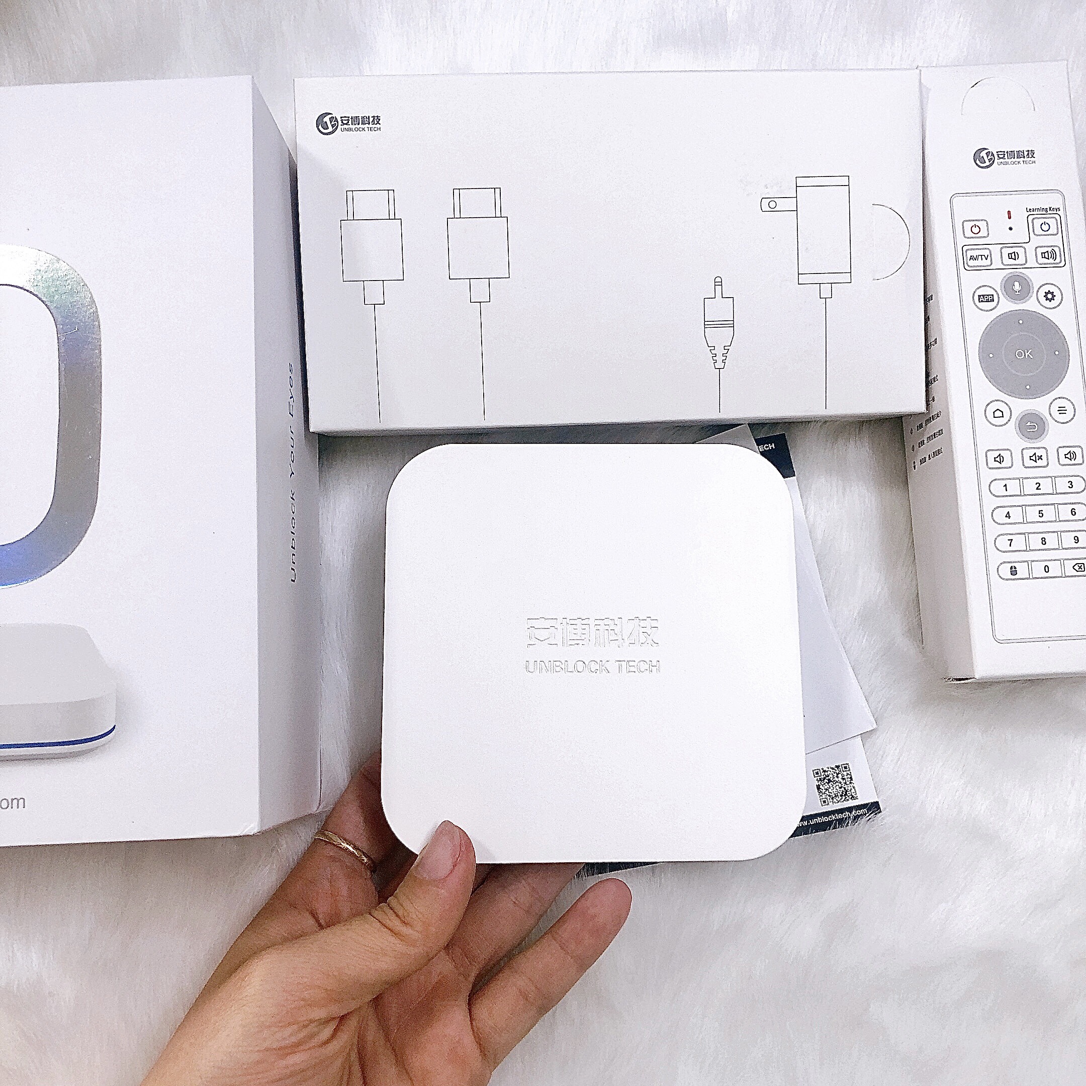 UBOX10 - Model 2023- Ram 4G+64G Xem Phim, Truyền Hình Quốc Tế Nhật, Hàn, Trung, Đài Loan Miễn Phí