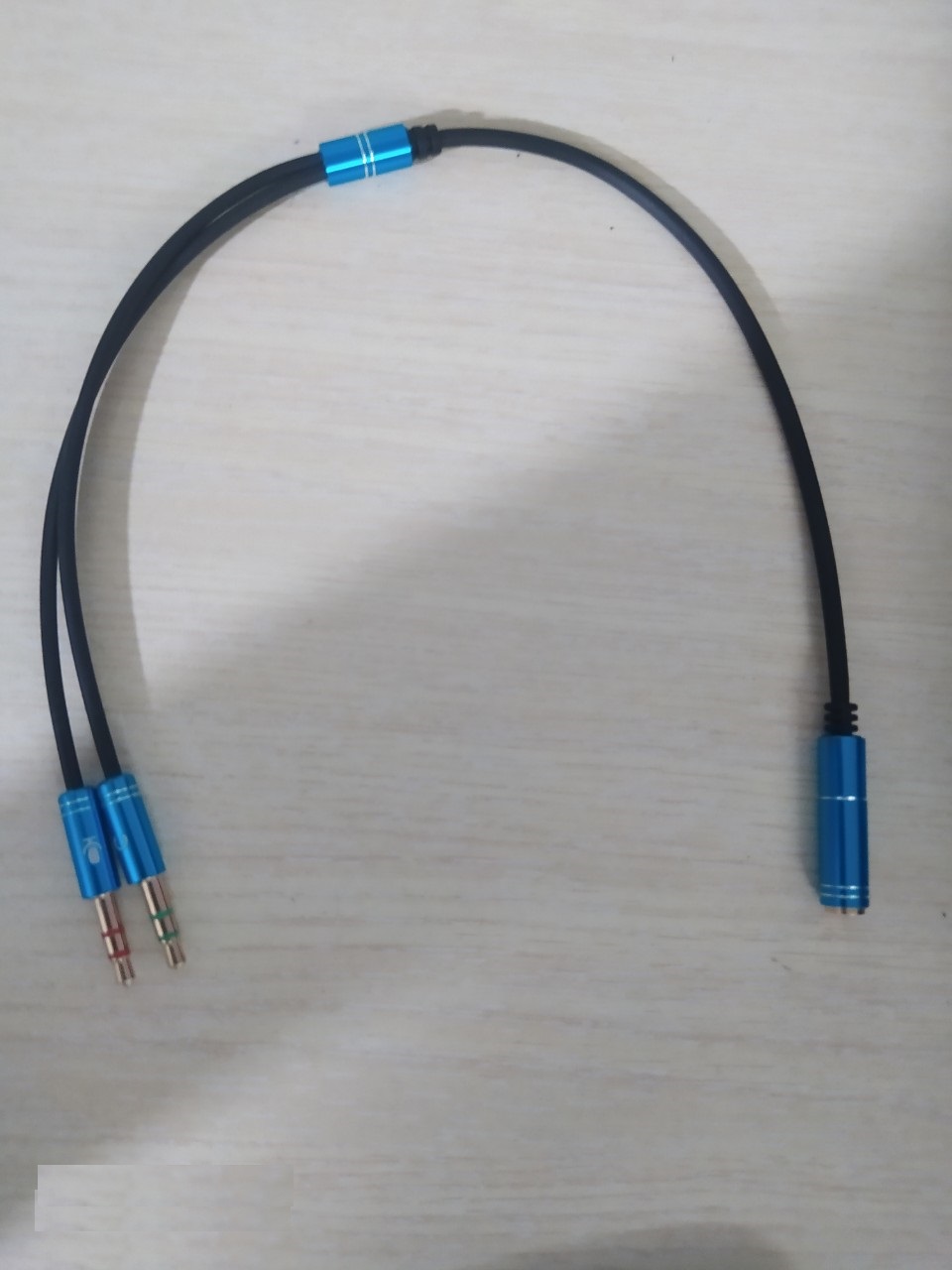 Jack dây chuyển 2 đầu 3.5 audio và Micro ra 1 đầu 3.5 cho PC laptop