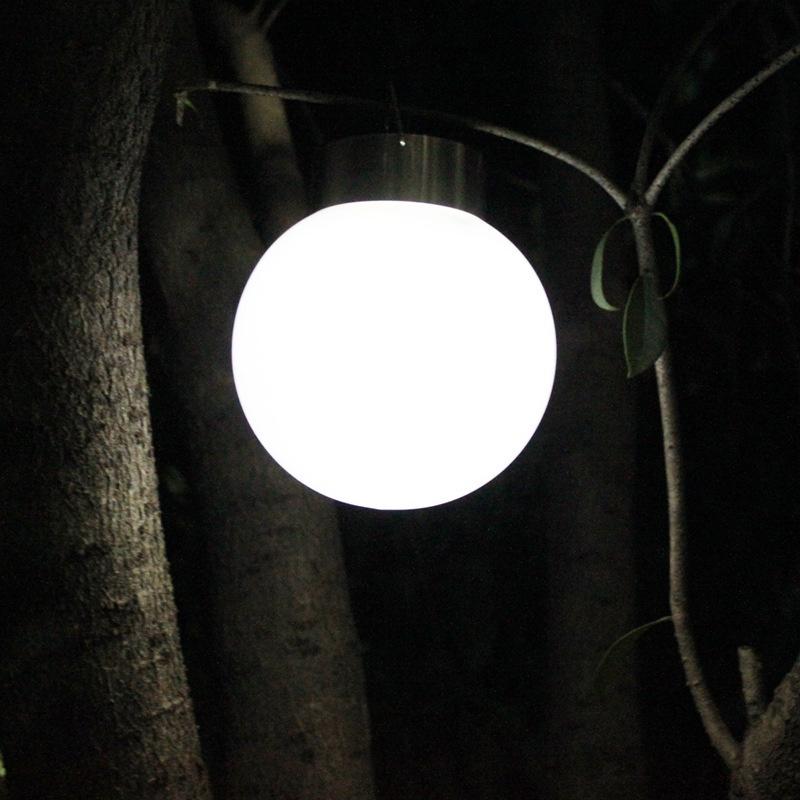 Đèn LED treo trang trí sân vườn hình cầu bằng thép không gỉ chống nước chạy năng lượng mặt trời