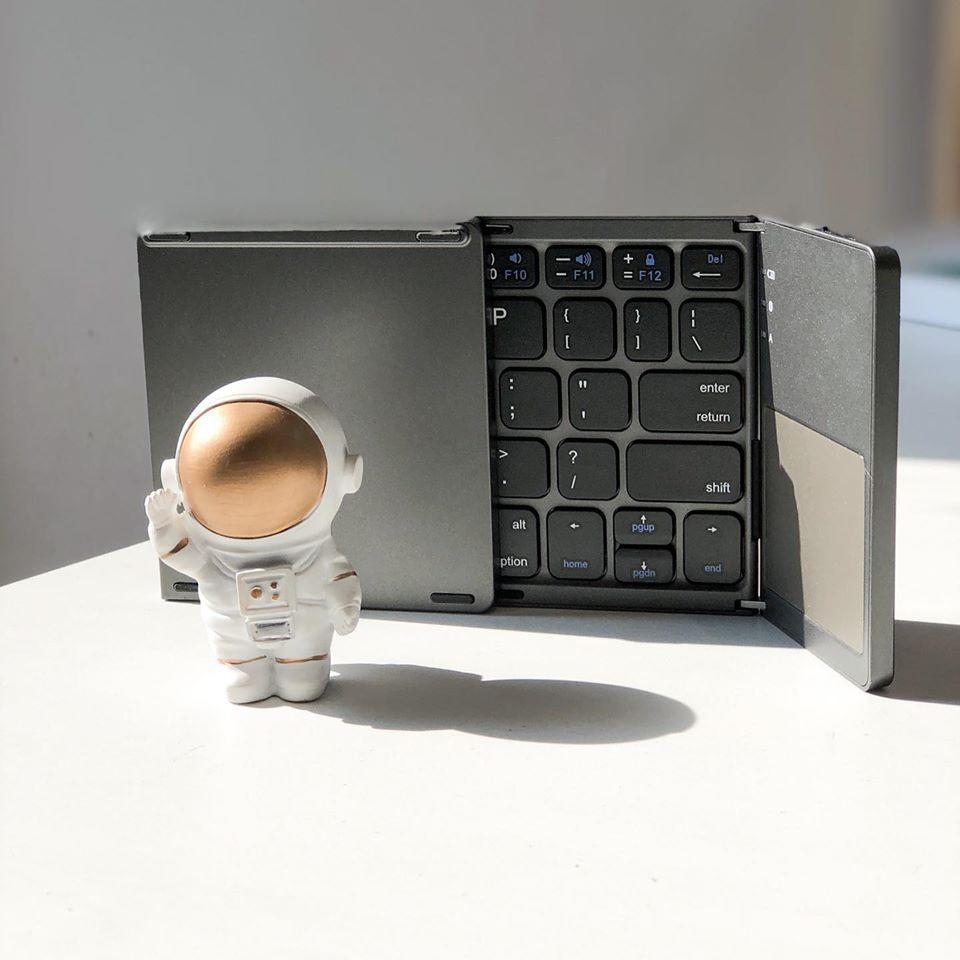 Bàn Phím Mini Bluetooth Keyboard Kèm Touchpad B033 đáng yêu
