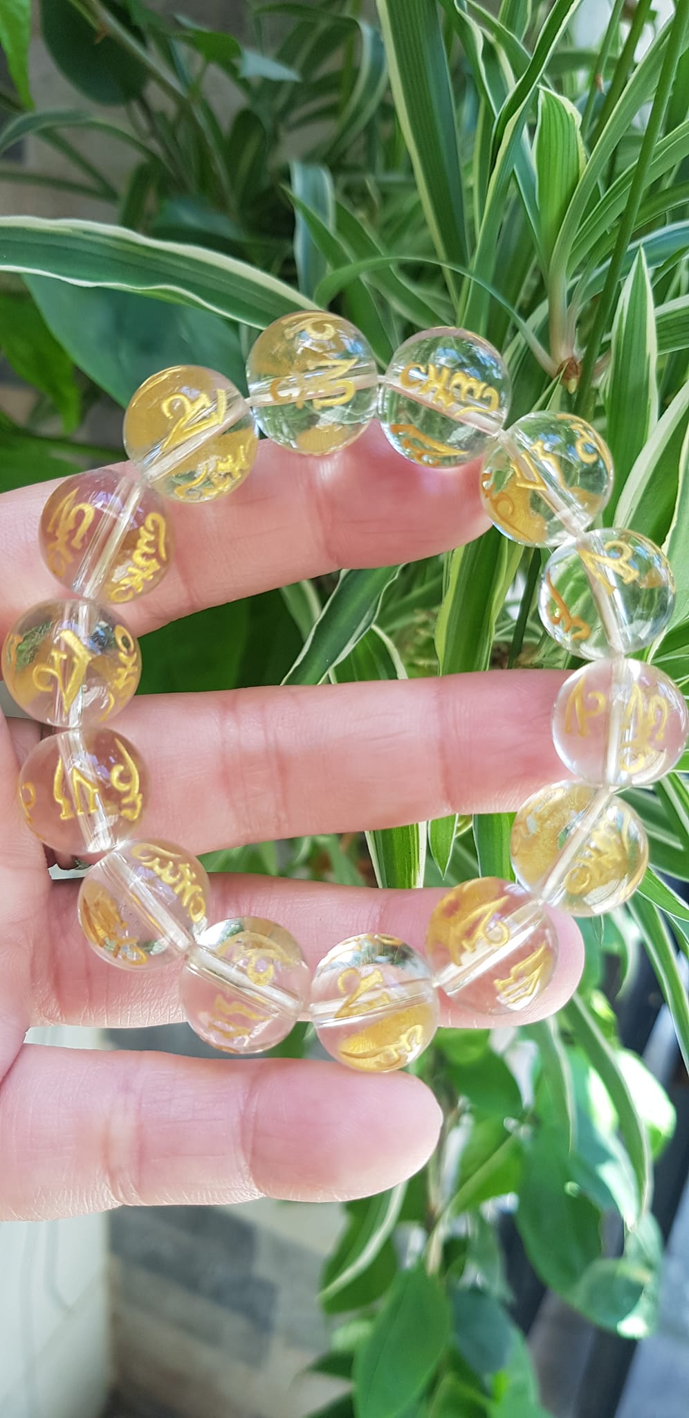 Vòng Tay Nam Màu Trắng khắc chữ Vàng sáng đẹp Size 14mm 14 hạt hợp Các Anh mạng Kim mạng Thủy đeo may mắn ạ