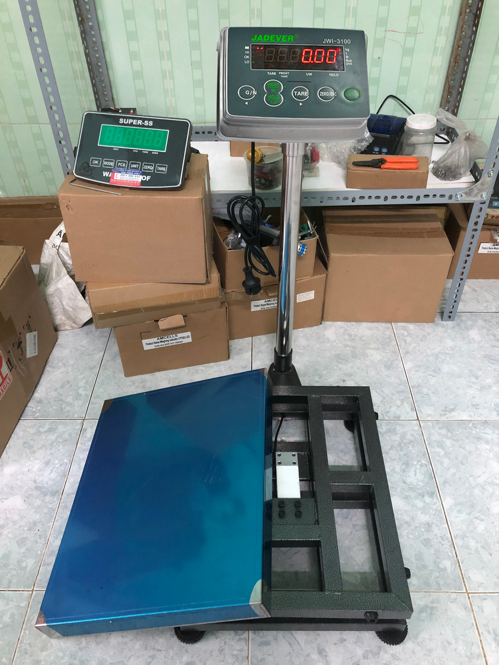 Cân Bàn Điện Tử JWI-3100 300 kg