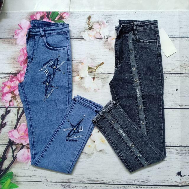 Quần jeans hoạ tiết đính đá co giãn tốt