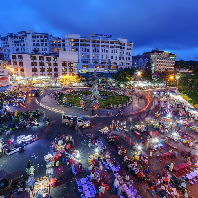 Tour Đà Lạt 3N3Đ Cổng Trời - Que Garden - Làng Cổ Tích - Nông Trại Cún - Đồi Chè Cầu Đất - LangBiang - Mê Linh Coffee - Cồng Chiêng Tây Nguyên, Khởi Hành Tối Thứ 5 Hàng Tuần & Dịp Lễ Tết