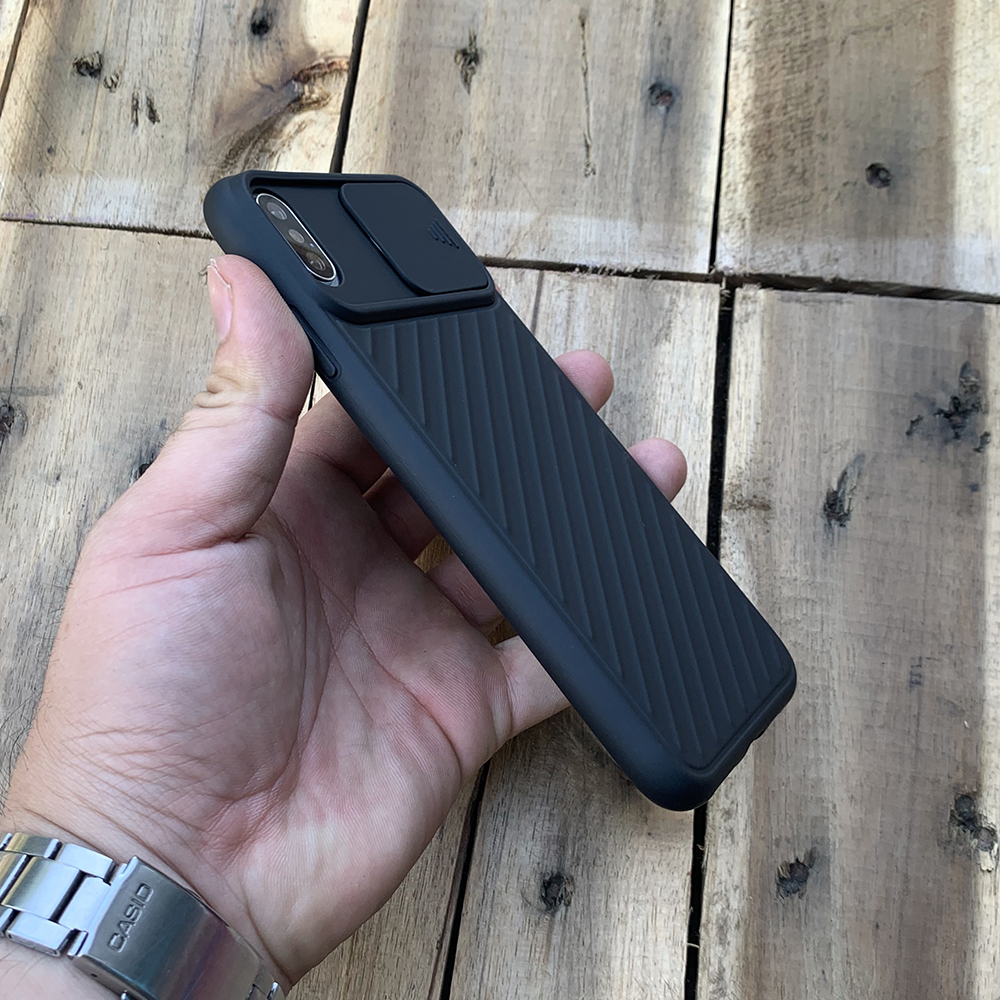 Ốp lưng kéo nắp camera cao cấp dành cho iPhone XS Max - Màu Đen