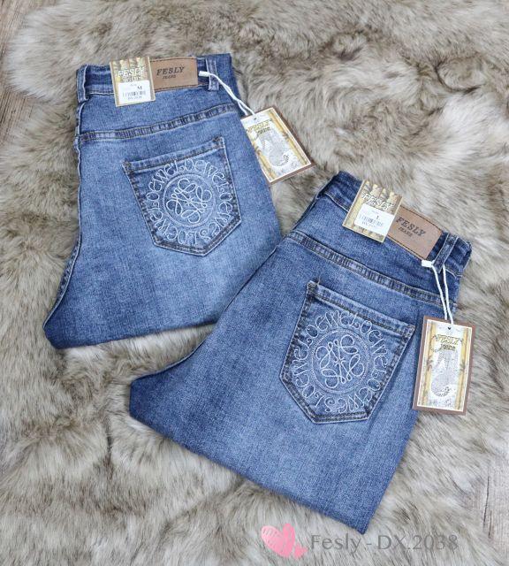 Quần Jeans Nữ Baggy Thêu Túi Sau Lưng Cao