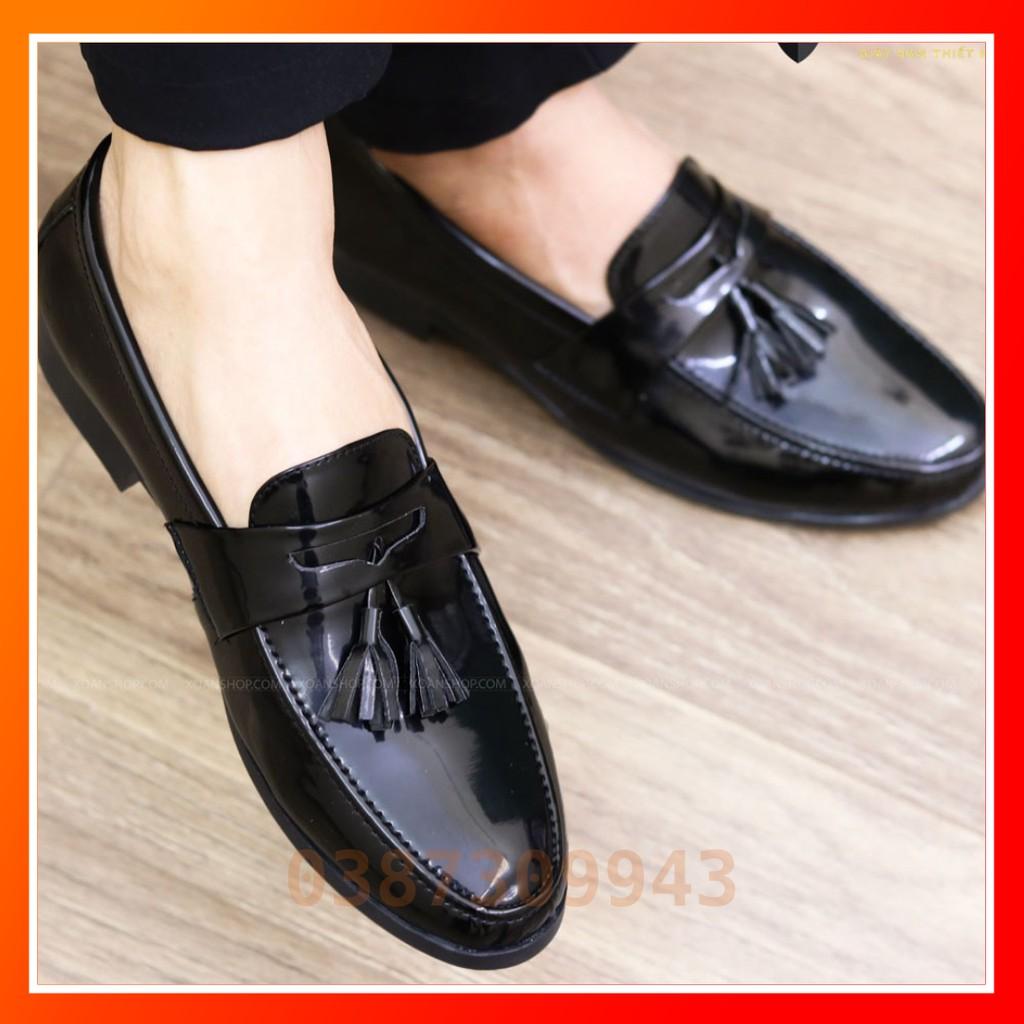 Giày Lười Nam Da Bóng Gắn Chuông Đế Cao Su Đúc 3cm Mã L160 Màu Đen Hàng Việt Nam