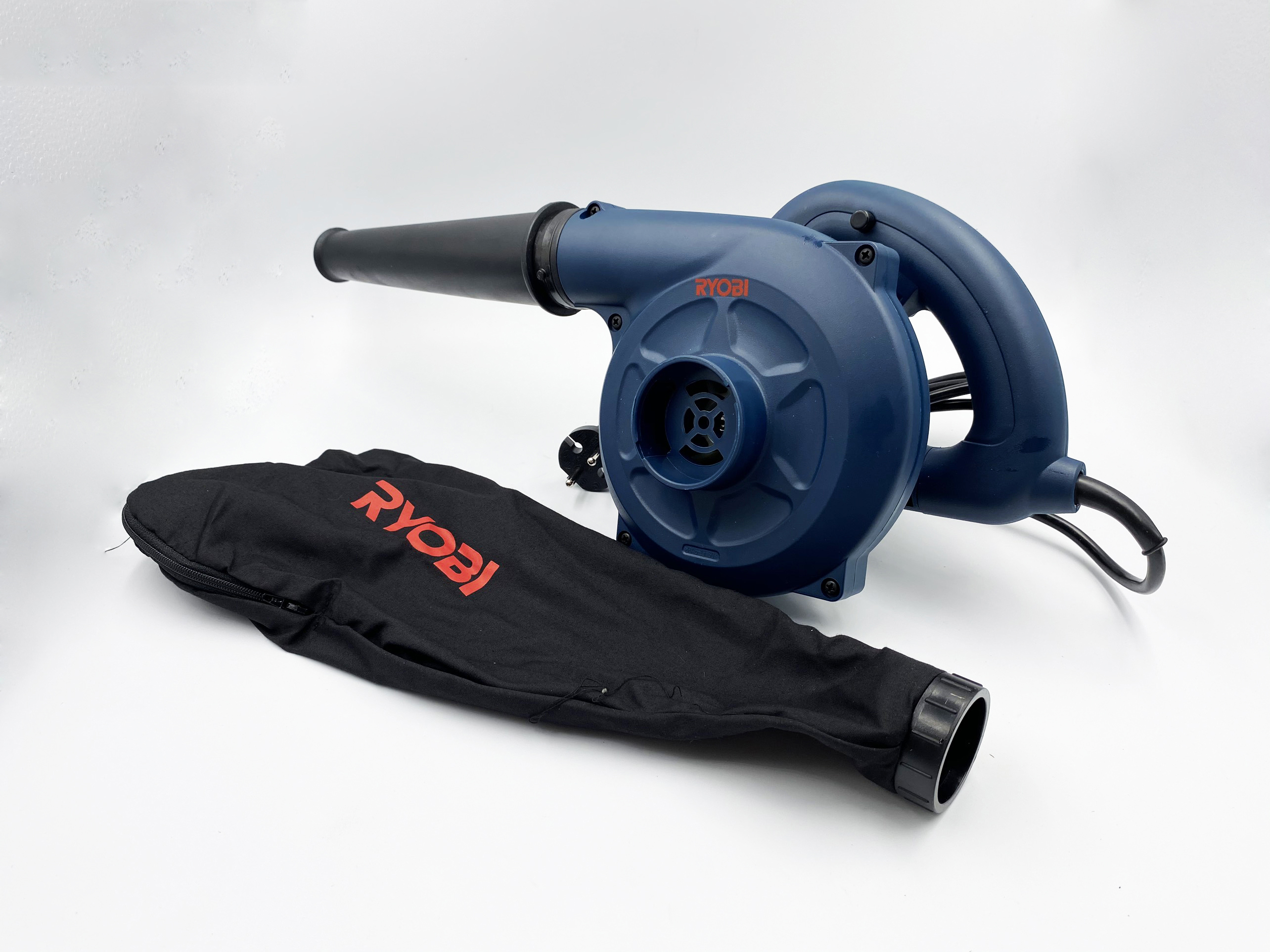 Máy thổi hơi cầm tay 630W Ryobi BL-3500