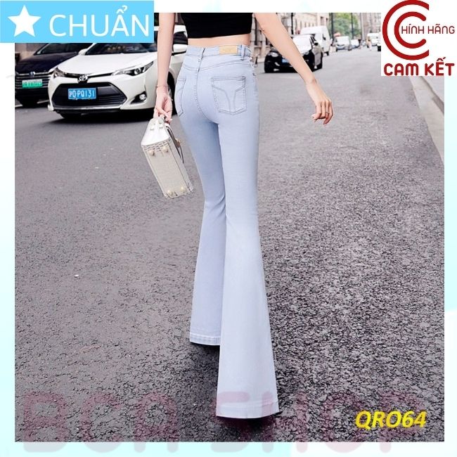 Quần jean nữ ống loe QRO64 ROSATA tại BCASHOP dáng dài, lưng cao 1 nút, phom chuẩn, chất liệu jean cao cấp - màu xanh nhạt