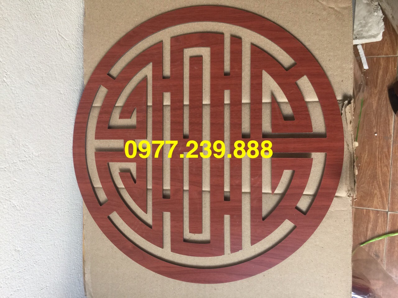 Chữ thọ tròn trang trí bàn thờ bằng alu