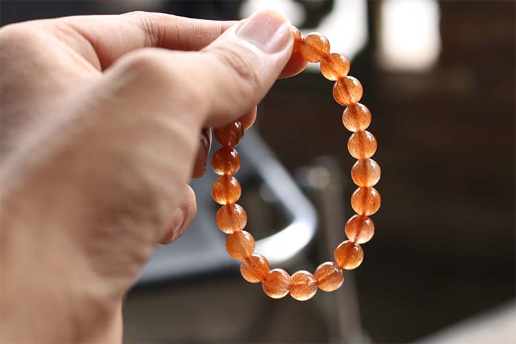 Vòng Thạch Anh Tóc Đỏ Myanmar 11mm Ngọc Quý Gemstones VT120