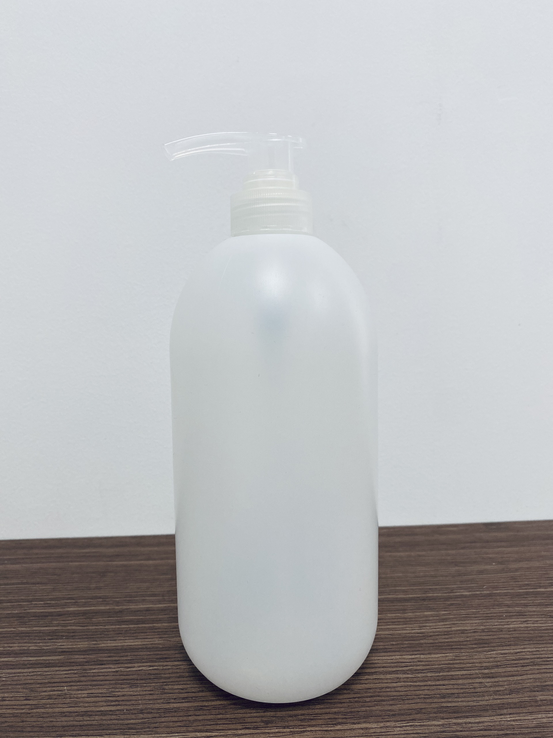 Chai nhựa HDPE 1000ml có vòi nhấn