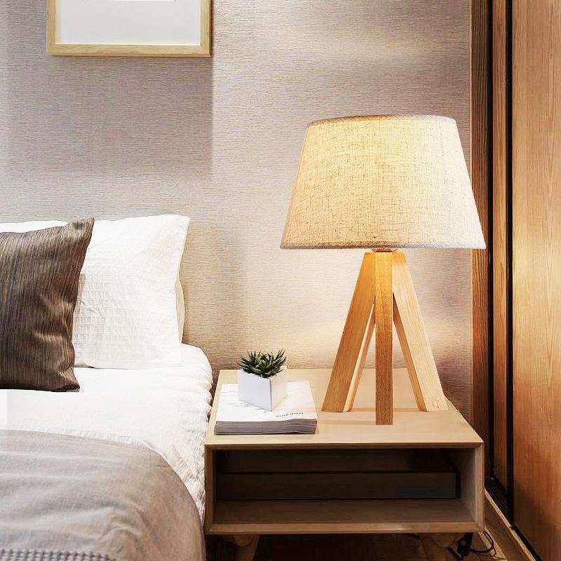 Desk lamp