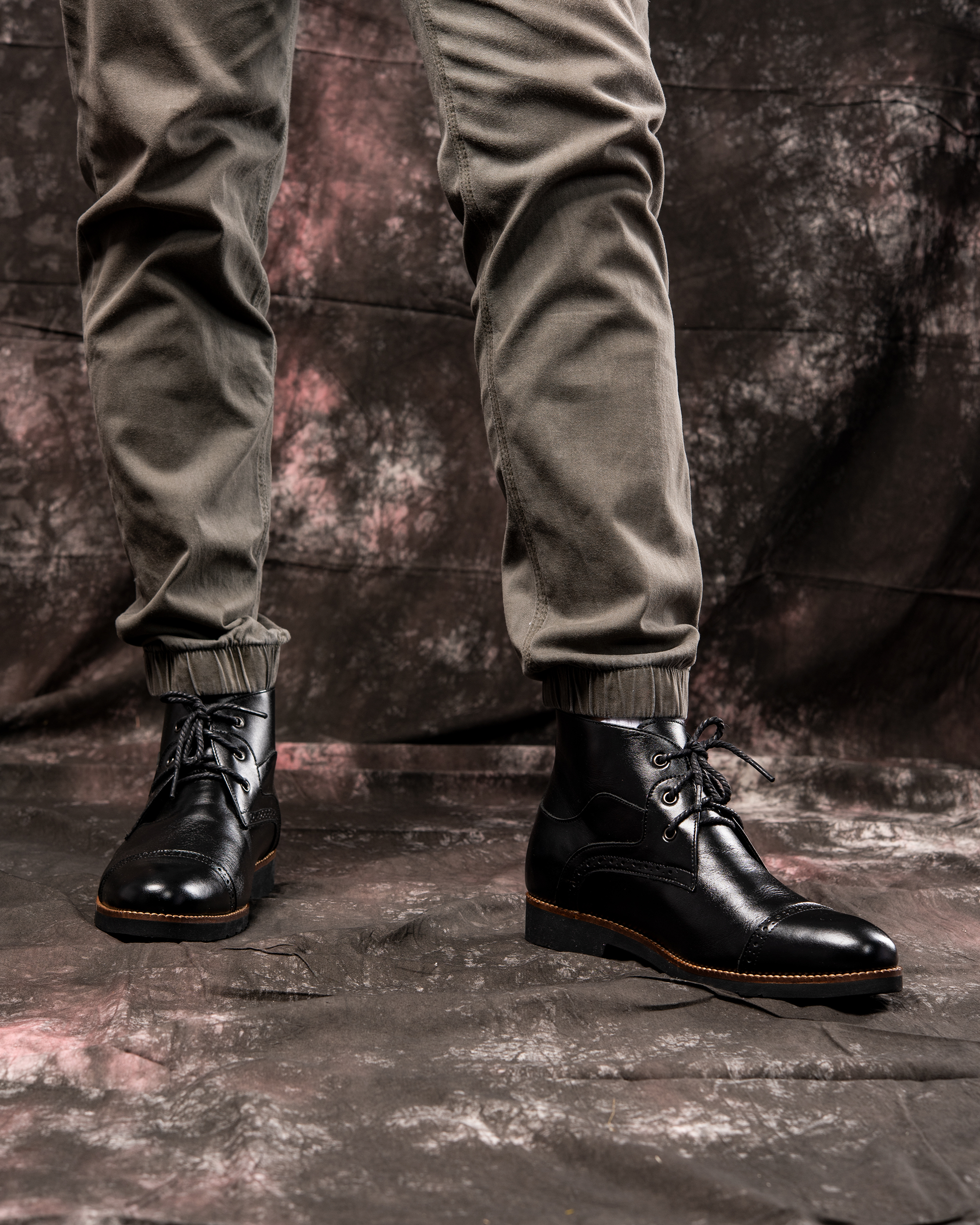 Giày Boots Nam Tăng Chiều Cao Siêu Nhẹ T&TRA Tăng Cao 7Cm, S1079 Đen , Chất Liệu Da Bò Cao Cấp, Đế Và Lót Siêu Nhẹ Giúp Giảm Trọng Lượng 30% So Với Đế Cao Su
