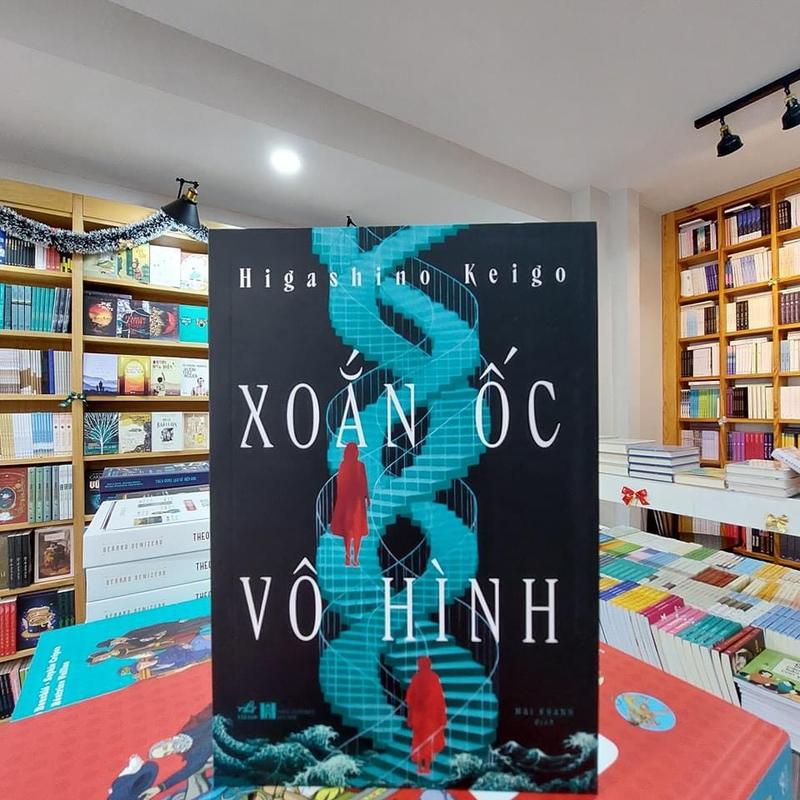 Sách - Xoắn ốc vô hình (Higashino Keigo) (Nhã Nam HCM)