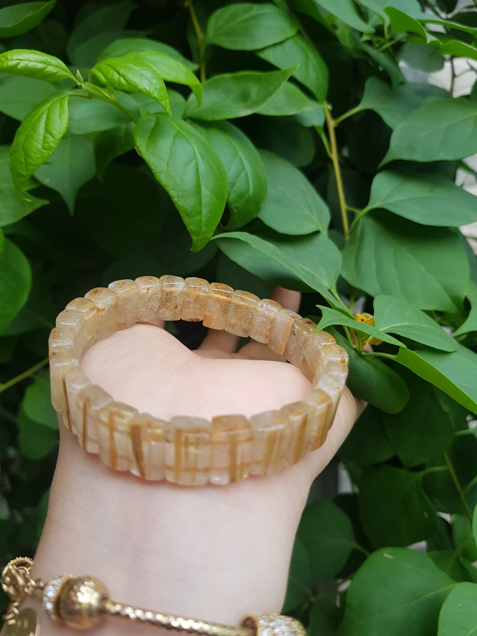 Vòng đá thạch anh tóc vàng tự nhiên bản khúc vuông đẹp Size cao 12mm x dầy 5mm Chuẩn hợp nữ mệnh kim mệnh thổ và mệnh thủy đeo ạ