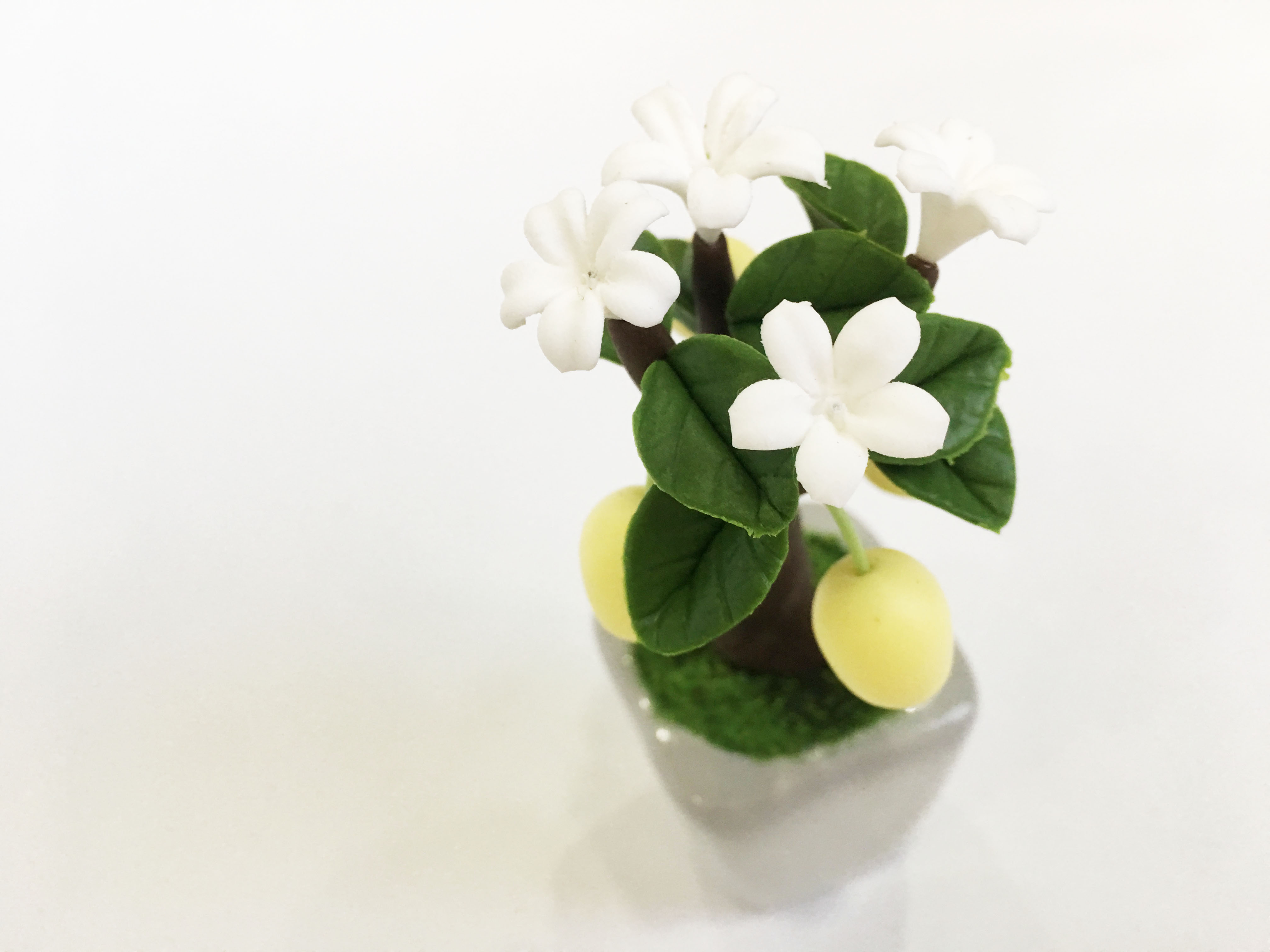 Chậu hoa đất sét mini - Cây lê vàng  - Quà tặng trang trí handmade