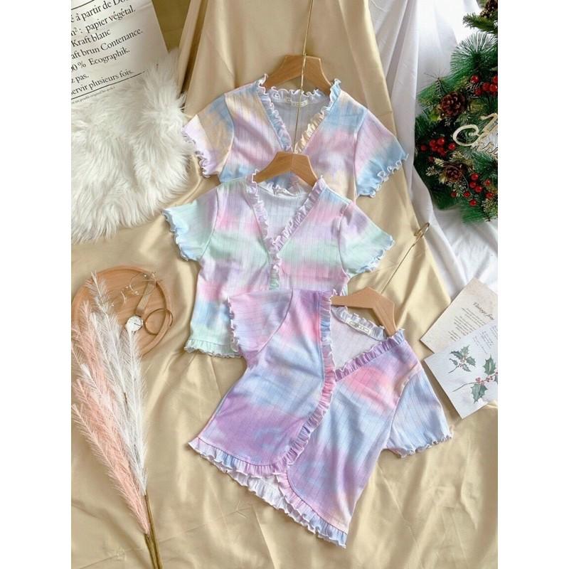 Áo croptop cổ V viền bèo loang xẻ nhẹ nhàng