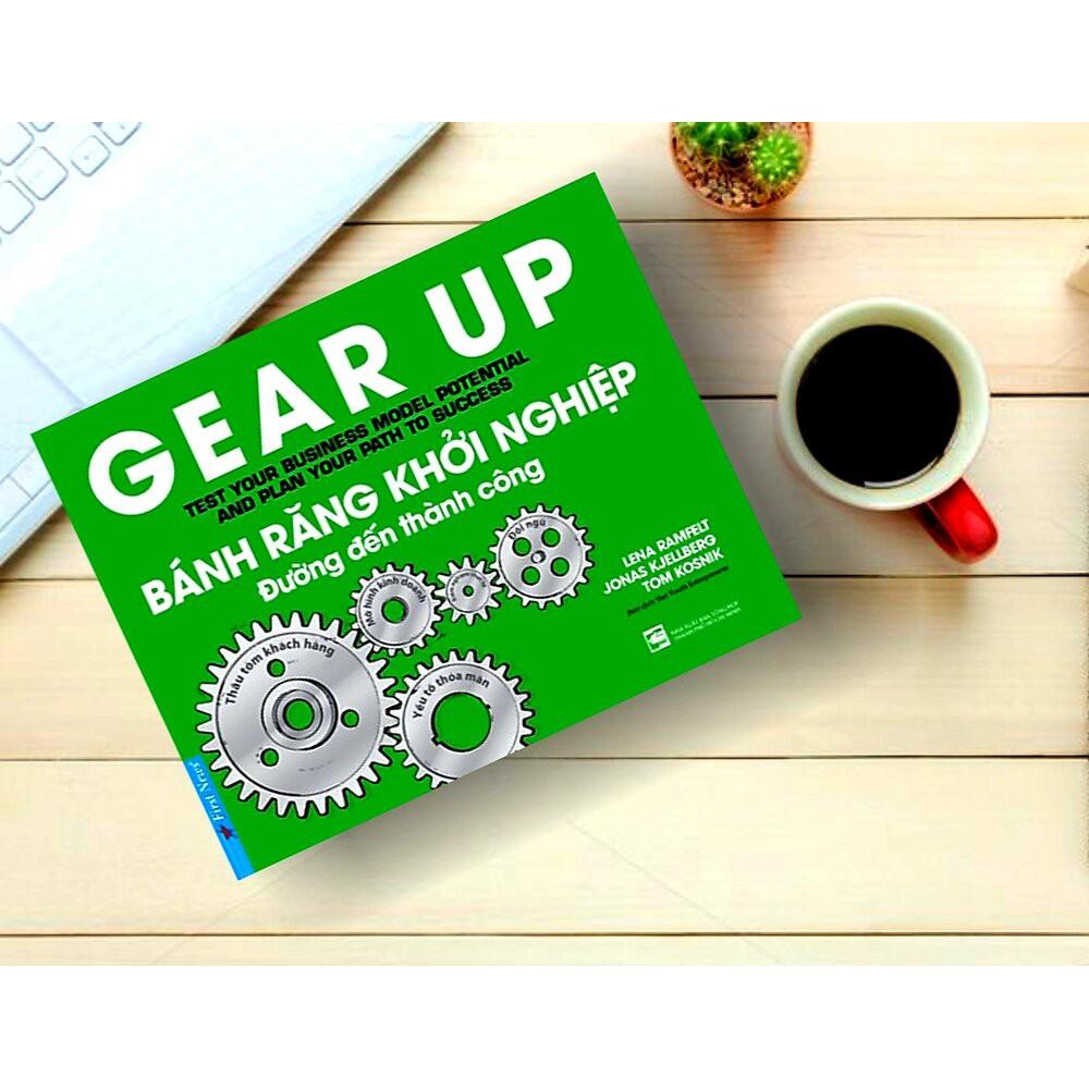 Sách Bánh răng khởi nghiệp FirstNews - Bản Quyền