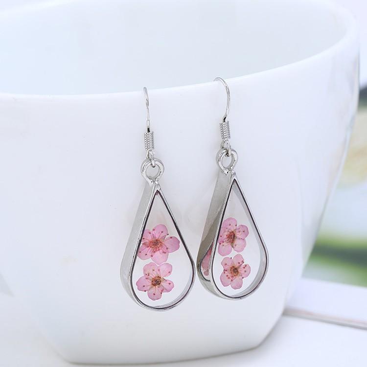Bông tai hình giọt nước hoạ tiết hoa khô handmade resin epoxy trong suốt nhiều màu sắc