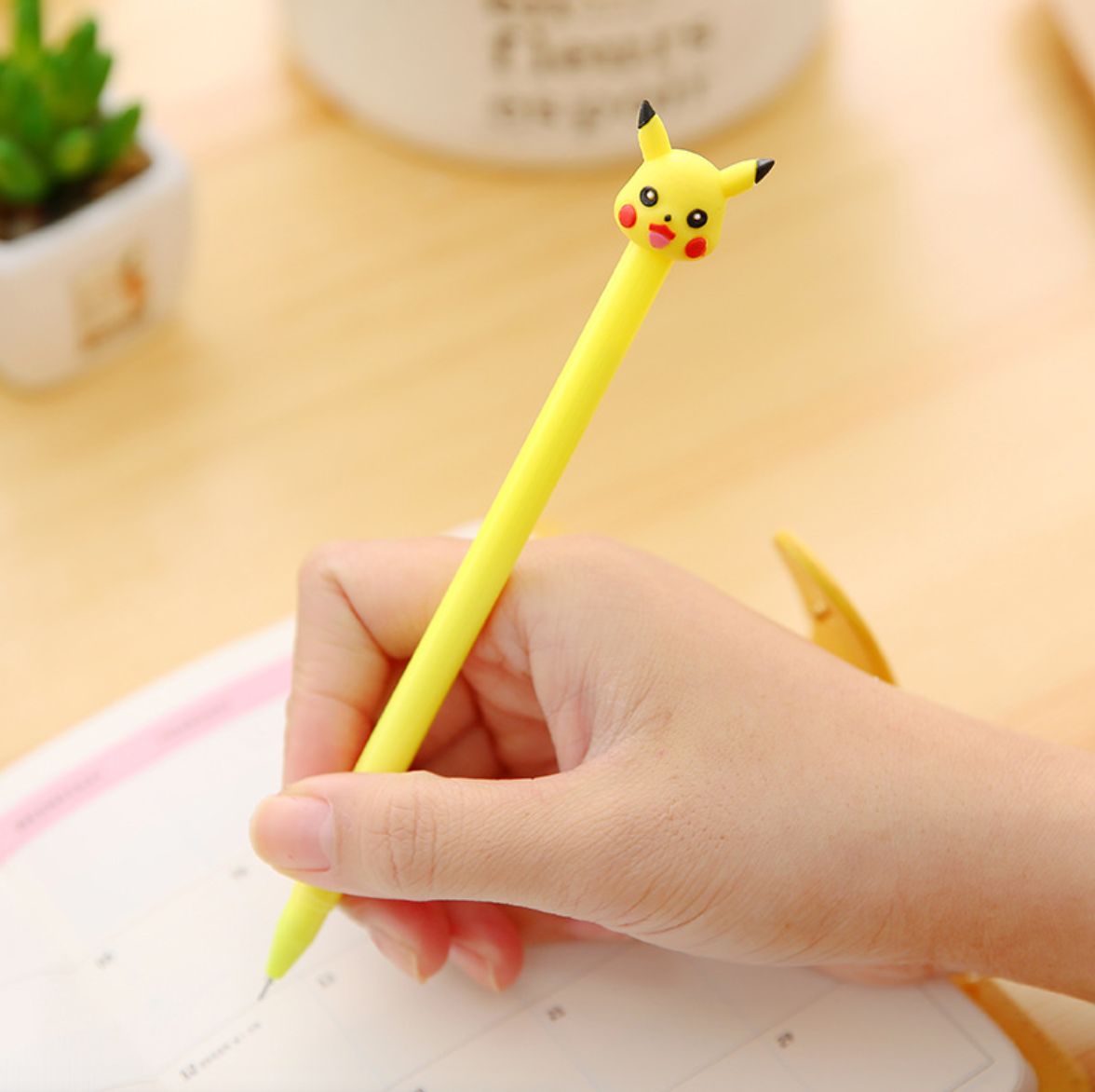 Bút Bi Viết PIKACHU Siêu Dễ Thương - Bút Bi Nước Văn Phòng Mực Đen