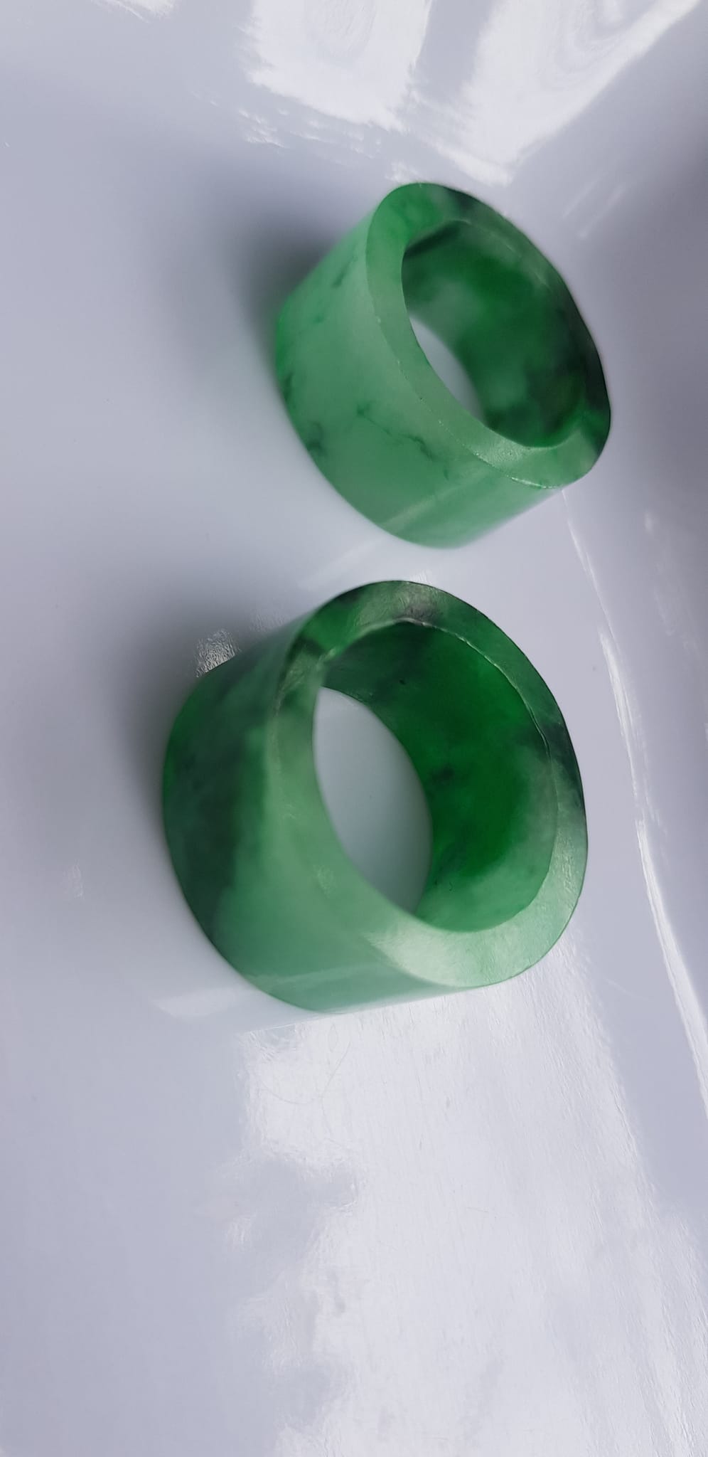 Nhẫn Càn Long Đá Cẩm thạch tự nhiên Nhẫn Ni 18mm x cao 12mm x dầy 3mm bóng đẹp Nam Nữ đeo Ni 18mm màu xanh ngọc lý sơn thủy 1 bên bóng rất đẹp sang ạ