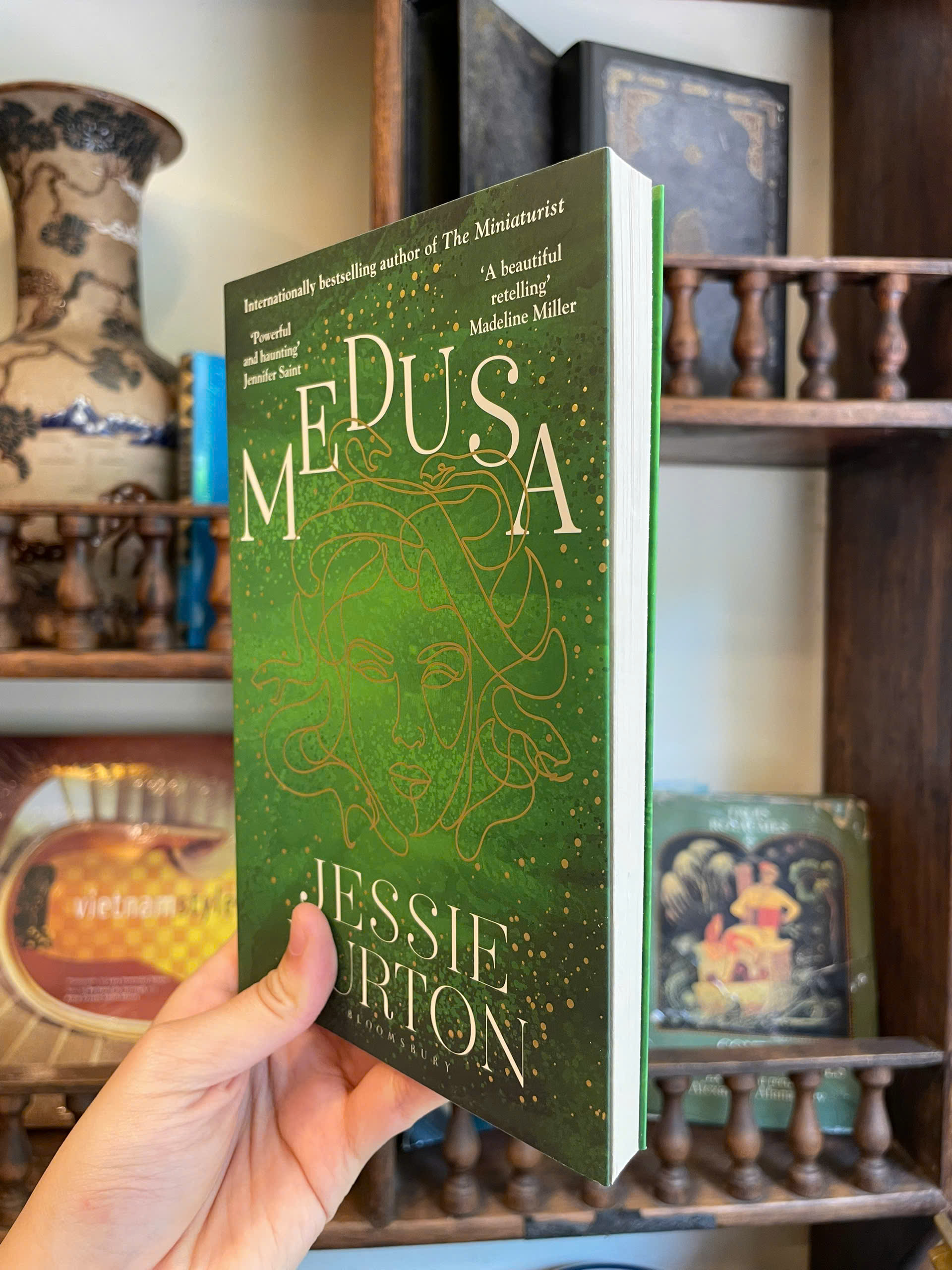 Sách - Medusa by Jessie Burton - Mythology/Fantasy/ Fiction book in English - Sách Ngoại Văn