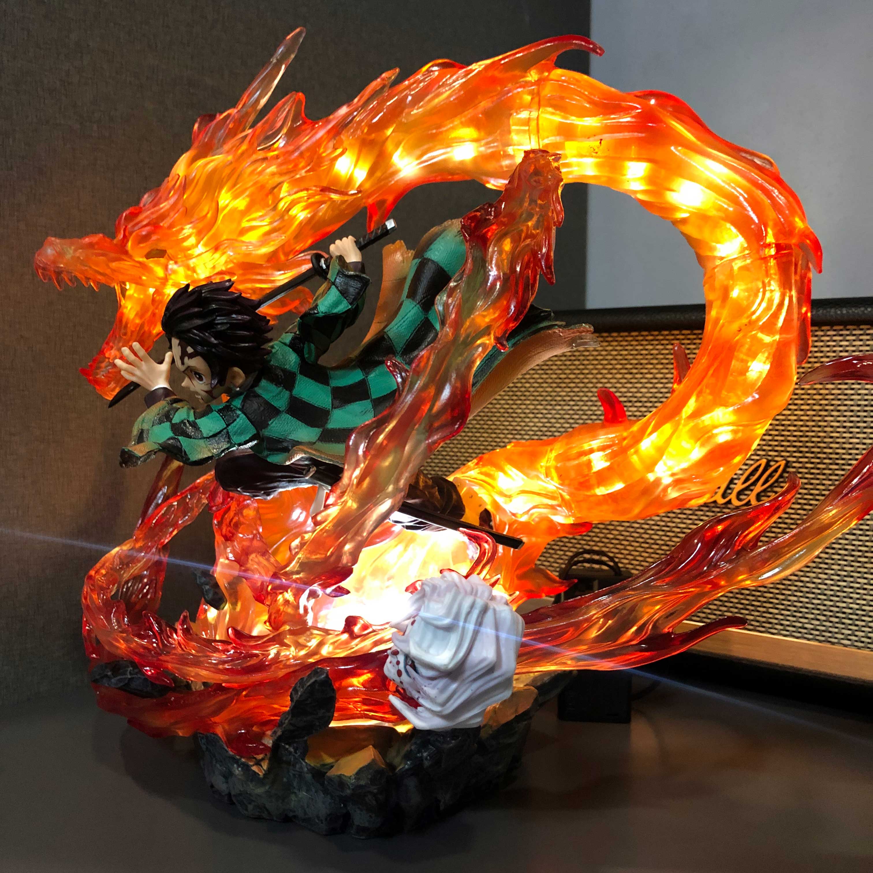 Mô hình Kamado Tanjiro Hỏa Xa 30 cm có LED - Kimetsu No Yaiba