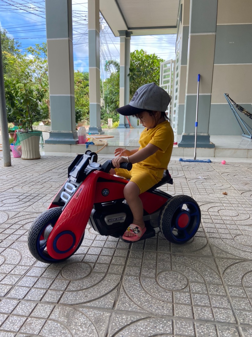 Xe máy điện trẻ em, xe moto điện cho bé TILO KIDS TLK-9999
