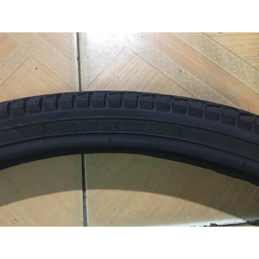Lốp trọc không gai 26 x 1.75 xe đạp thể thao