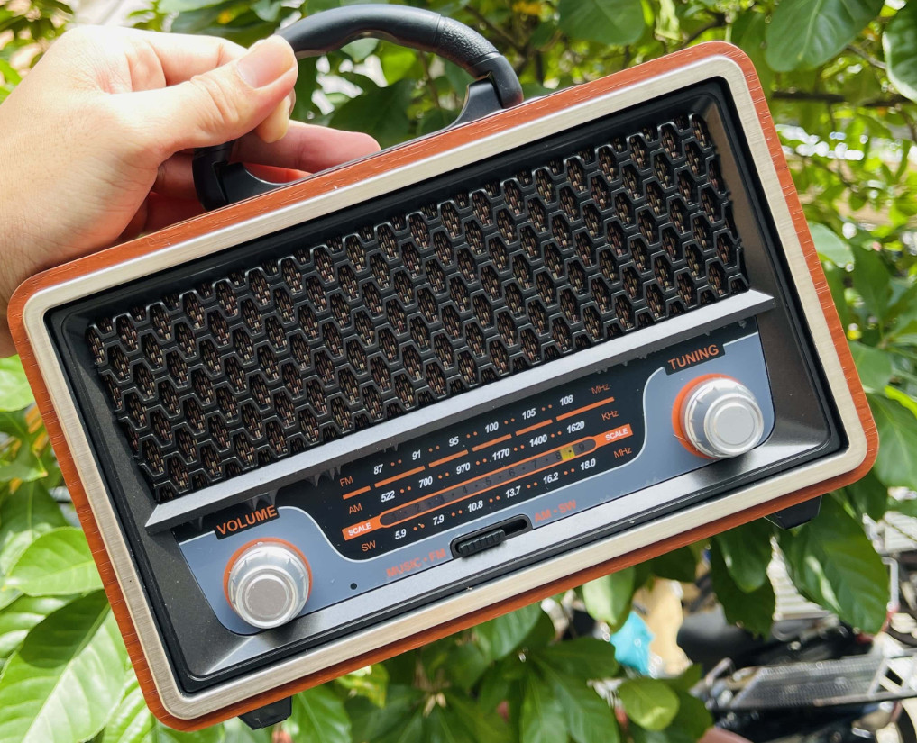 [Xả kho giá giảm cực mạnh] Đài FM RADIO M-157BT- Loa nghe nhạc kết hợp đài radio - Phong cách cổ điển vintage - sang trọng, bass trầm ấm - Đầy đủ kết nối USB, SD card,bLUETOOTH