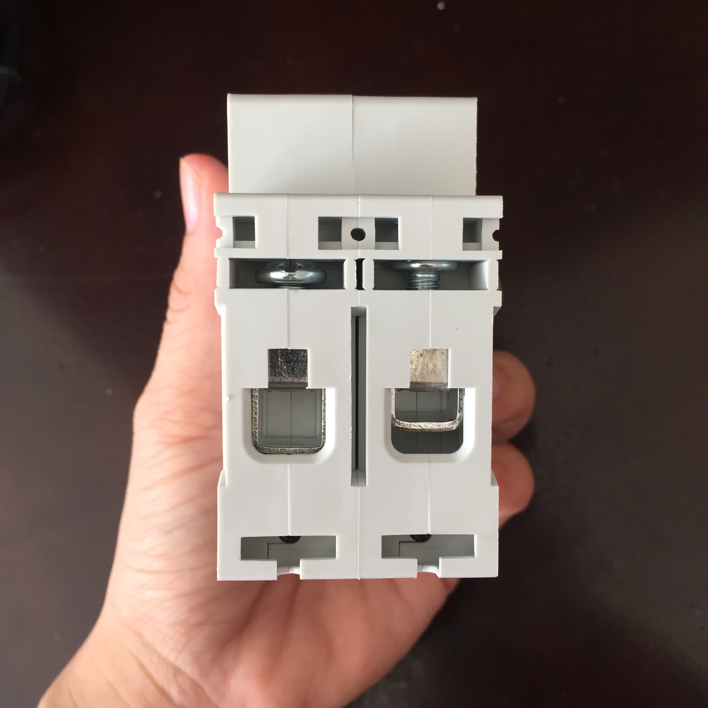 Cầu dao điện một chiều CB DC Bộ ngắt mạch cho Solar Năng Lượng Mặt Trời GIVASOLAR GEYA GYM9 DC 500V