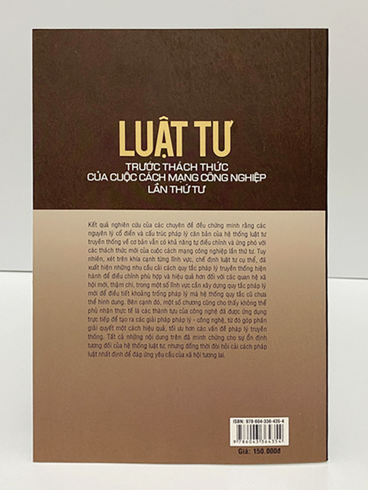 Luật tư trước thách thức của cuộc cách mạng công nghiệp lần thứ tư (Sách chuyên khảo)
