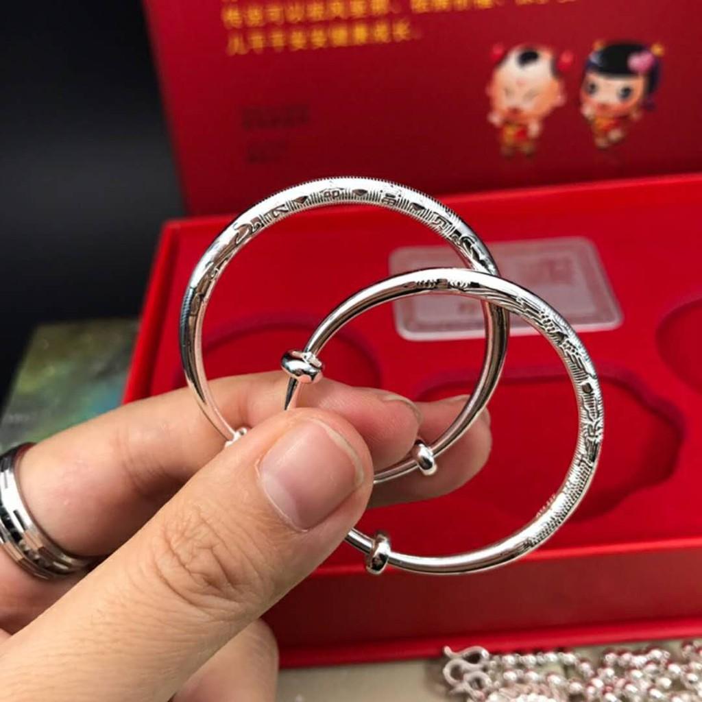Vòng tay bạc cho bé
