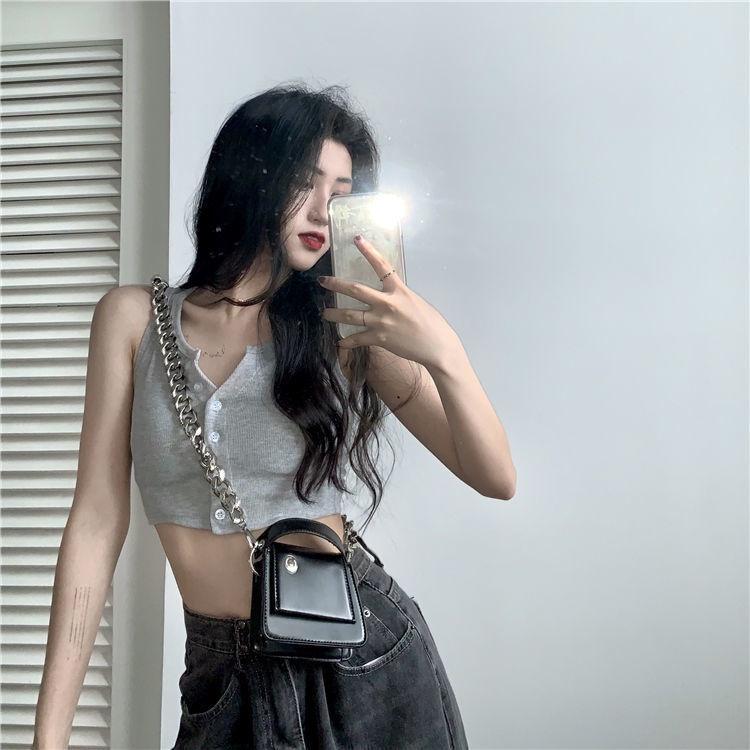 Áo Croptop Nữ 3 Lỗ Khuy Ngưc Dáng Ôm Trơn