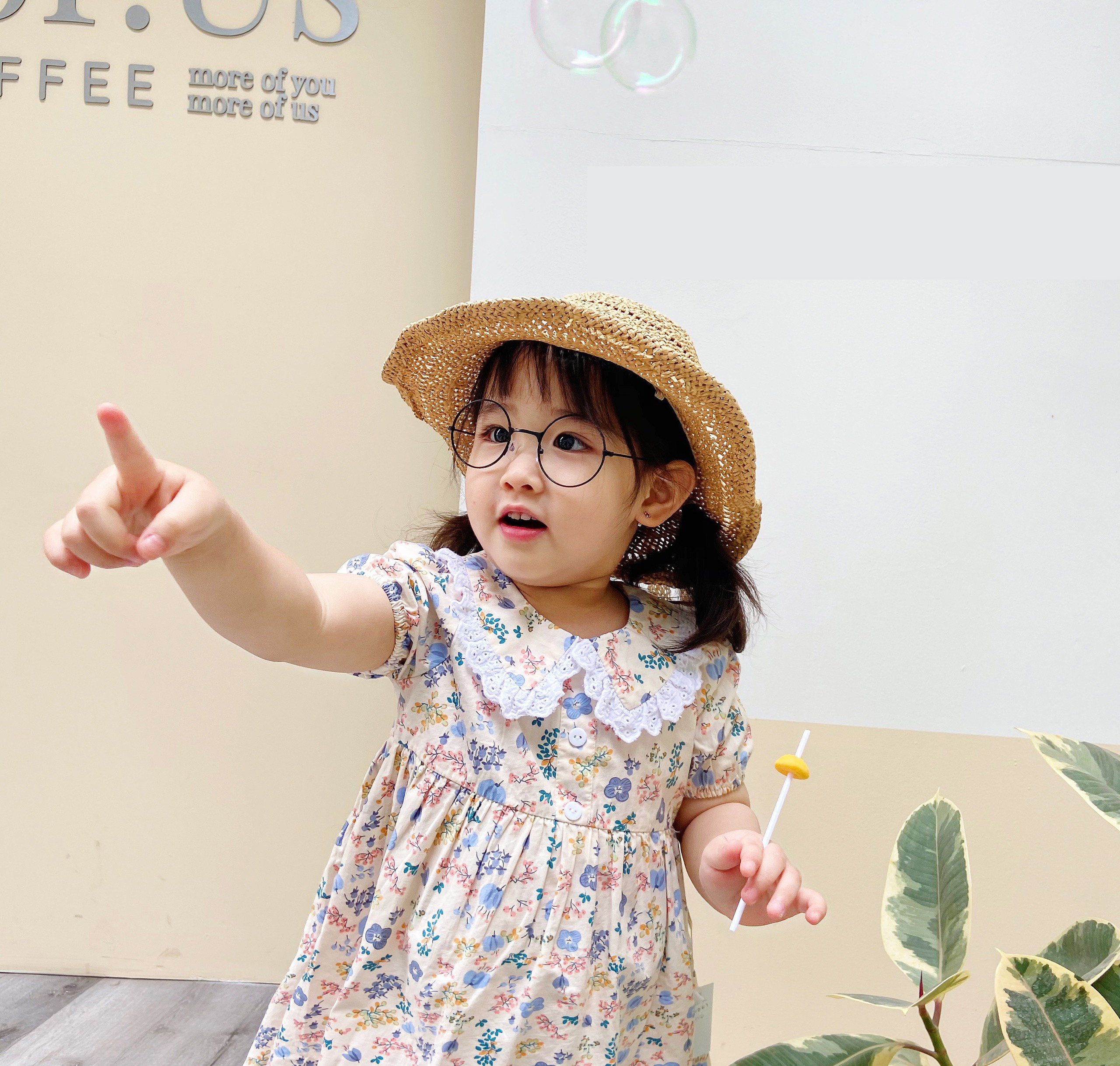 Váy đầm hè bé gái hoa nhí cổ sen viền ren vàng kem chất thô cực đẹp từ 1-6T + Tặng kẹp tóc cực xinh