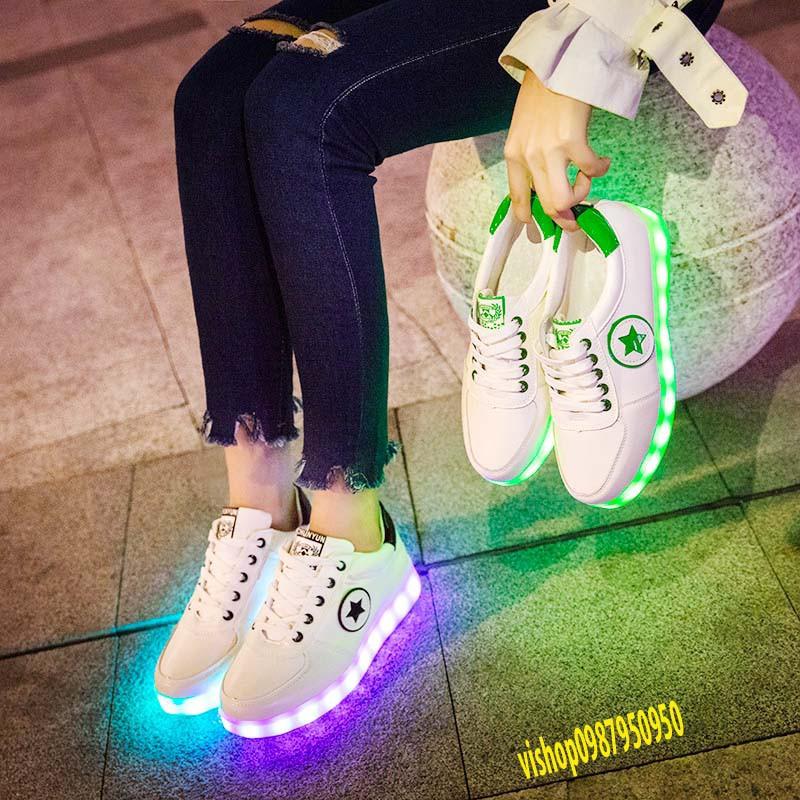Giày phát sáng ngôi sao -chế độ sáng 7 màu cực đẹp phong cách Hàn Quốc lỗ nghỉ bán