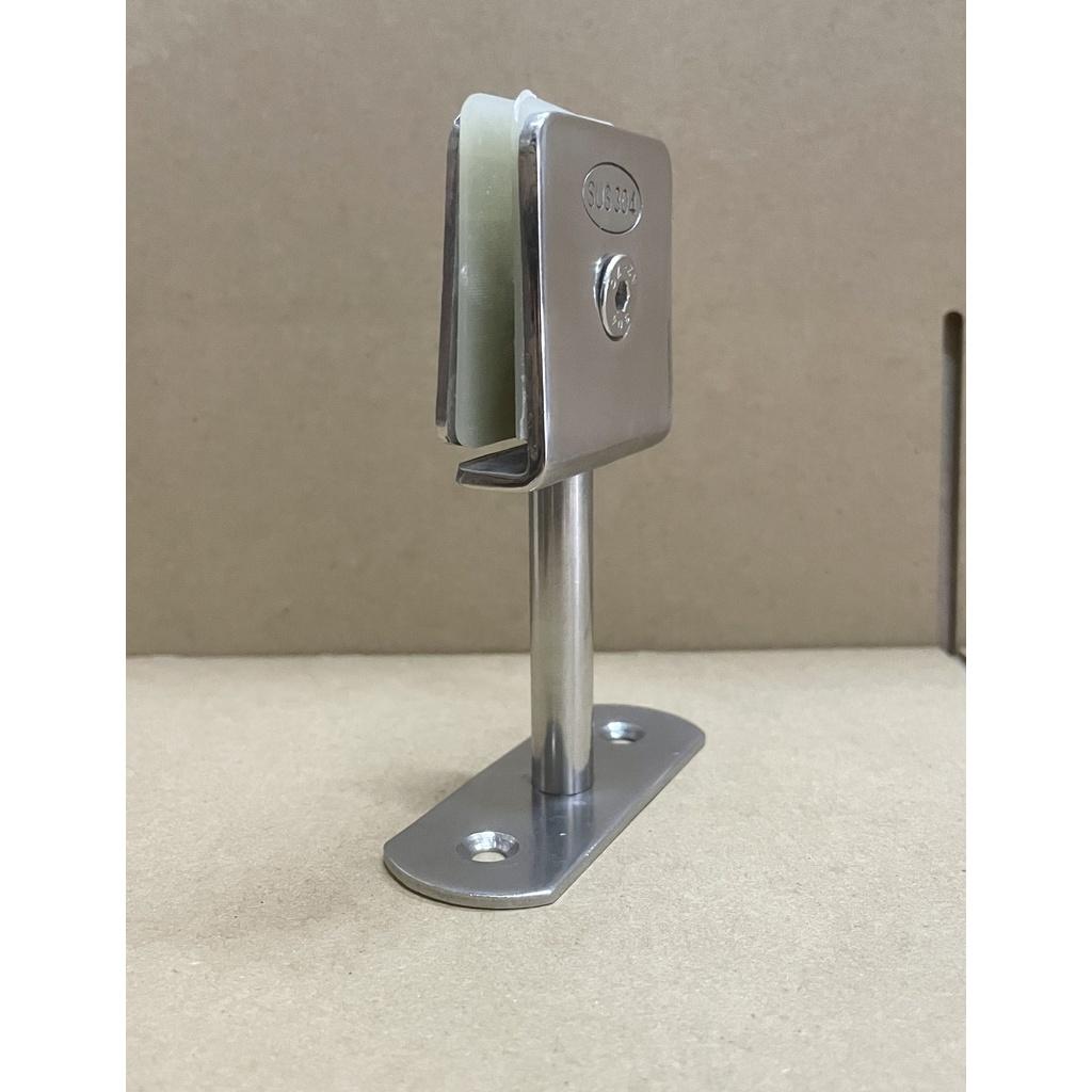 Tay kẹp kính trên - kẹp kính tay vịn inox Cầu thang & trụ lan can inox