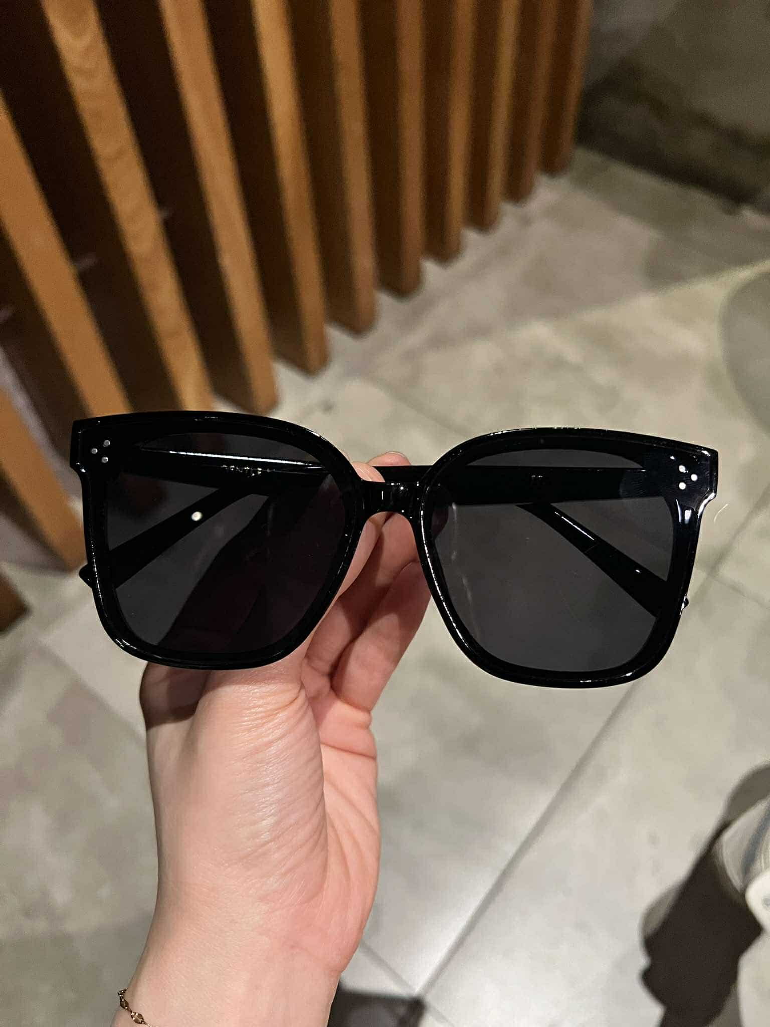 Kính mát Mắt vuông basic chống nắng thiết kế đơn giản