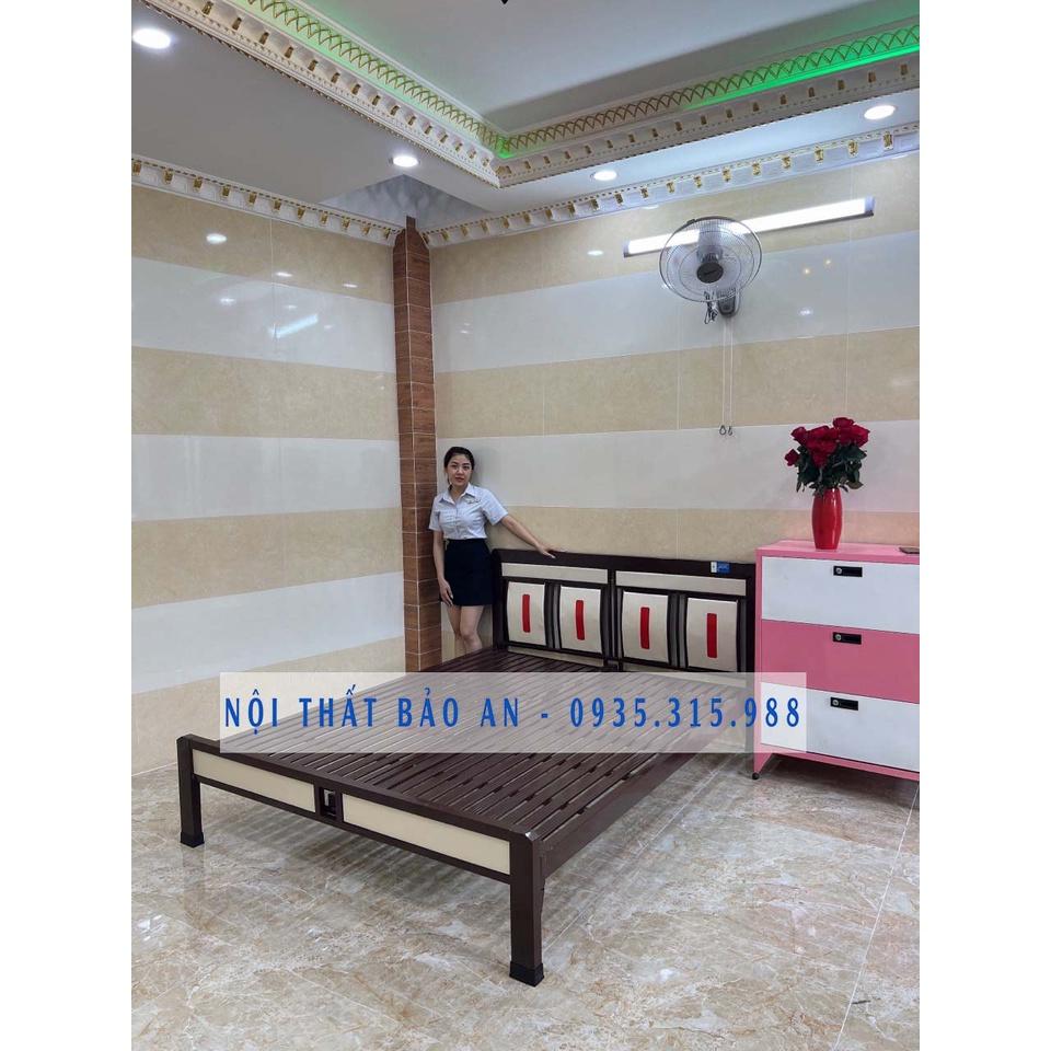 GIƯỜNG SẮT KIỂU 4 SỌC - CAO CẤP HỘP 4X8  - KÍCH THƯỚC 1M8X2M