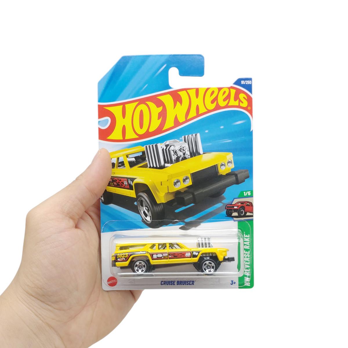 Siêu Xe Hot Wheels C4982 - 91/250 - Cruise Bruiser (Mẫu Màu Giao Ngẫu Nhiên)