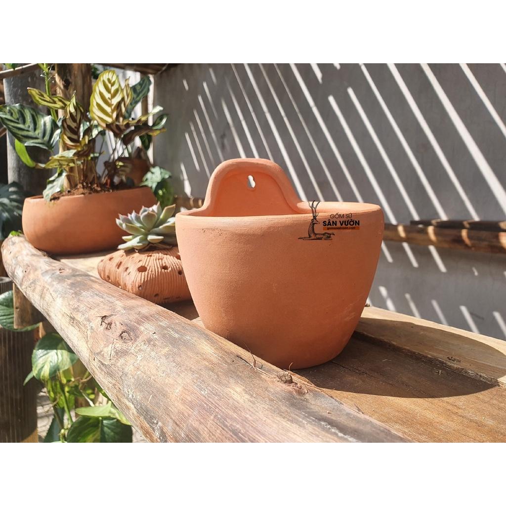 Chậu treo trồng cây gốm đất nung HÌNH TRỨNG CÓ GỜ 13x10cm