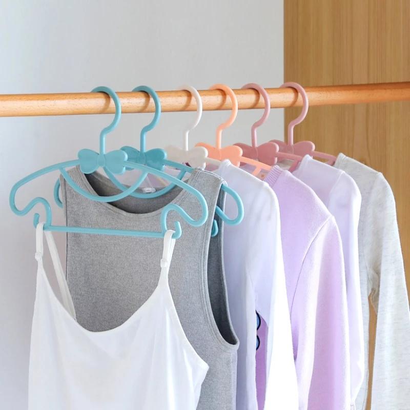 Set 5 / 20 Móc Nhựa Treo Quần Áo Chống Gió Tiện Lợi